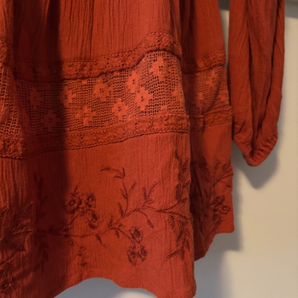 AEO Burnt Orange Blouse VGUC - Picture 3 of 6